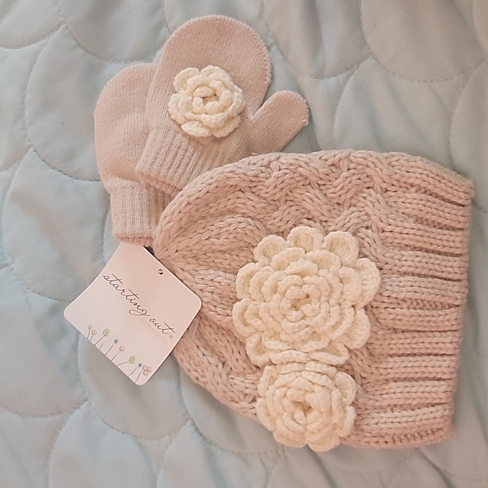 Starting out crochet hat and mittens
